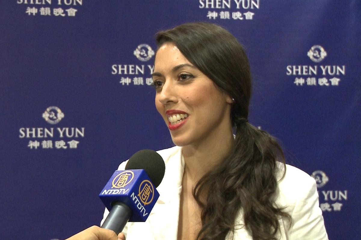 Fashion Designer Finds Shen Yun Costumes Amazing