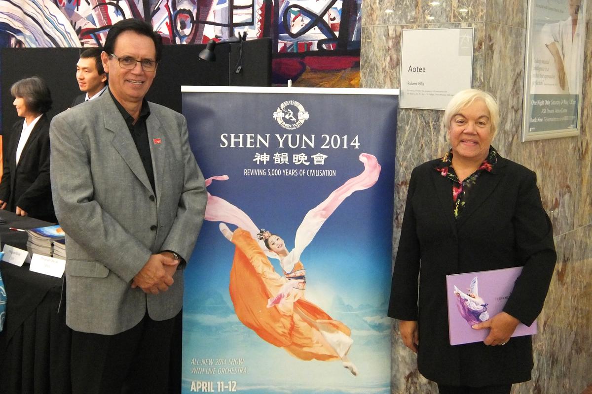 Business Owner’s Soul Touched by Shen Yun