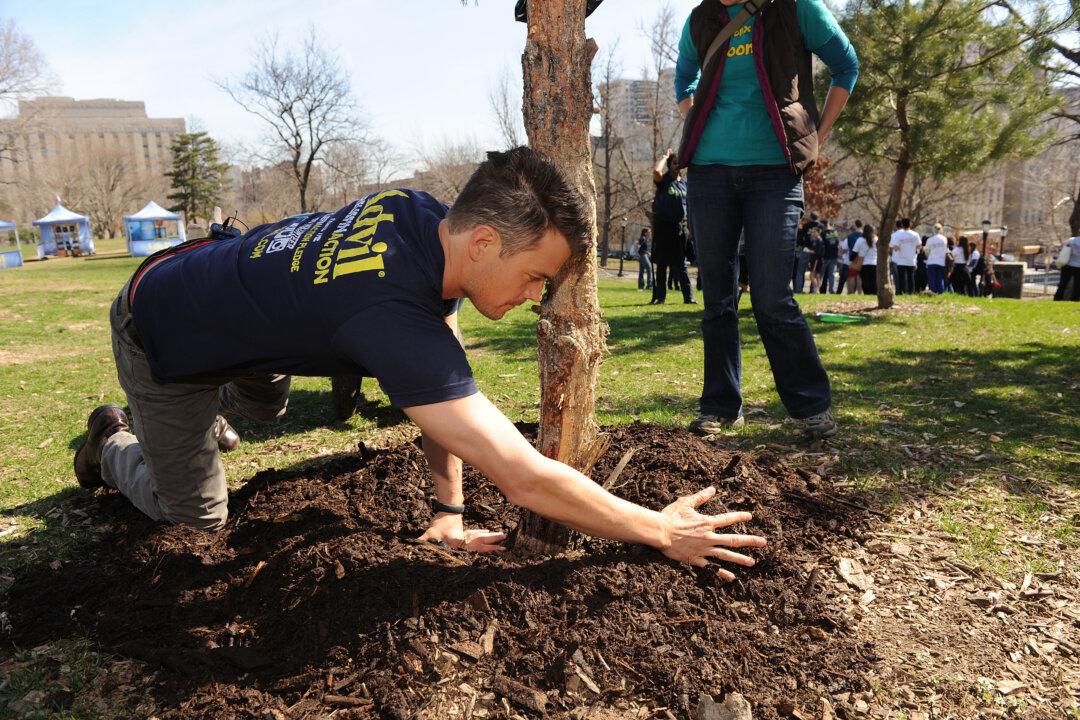 Hollywood Star Admits to Becoming a ‘Doomsday Prepper’