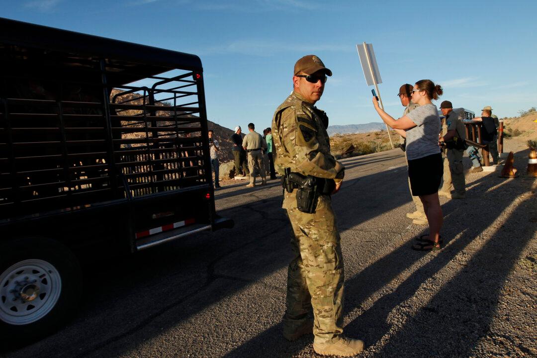 Cliven Bundy Ranch Dispute: Harry Reid, Chinese Company Seek Solar Plant on his Land?