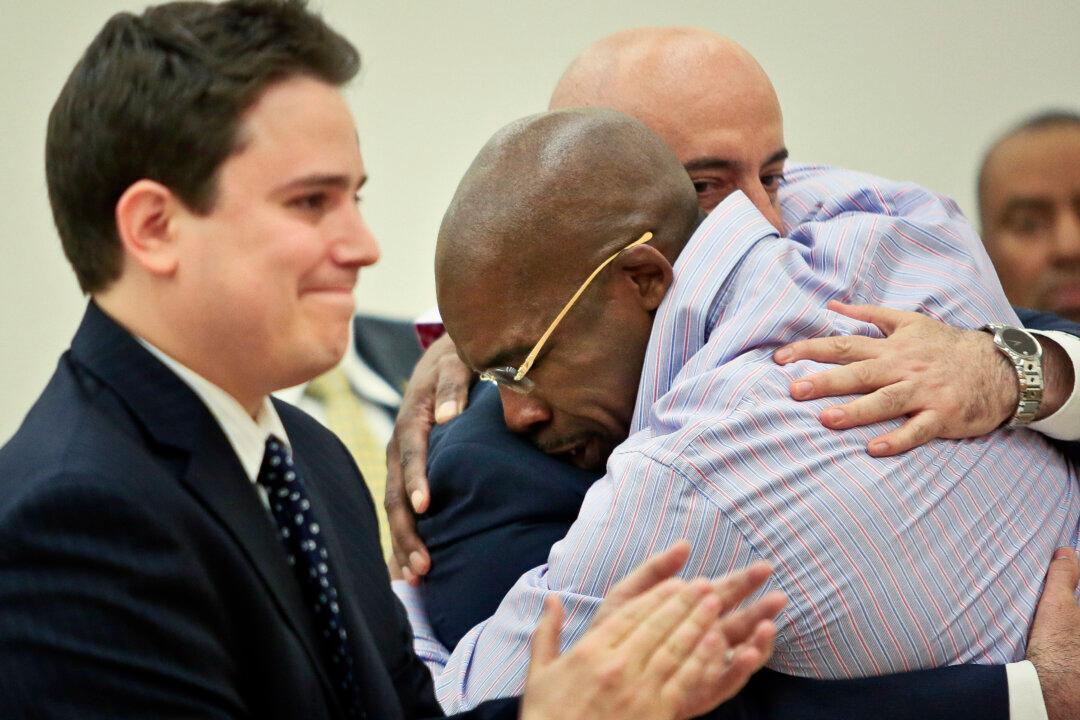 Video: Jonathan Fleming Released After 1989 Brooklyn Murder Conviction Overturned