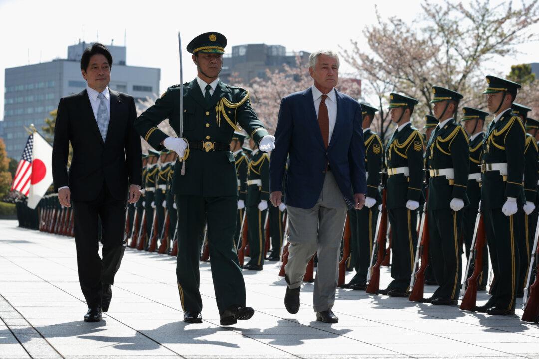 US Beefing Up Naval Defense in Japan