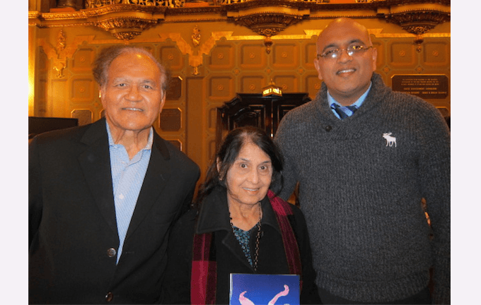 Shen Yun Raises Awareness