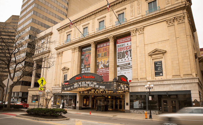 ‘I love it’ Says Financial Planner About Shen Yun