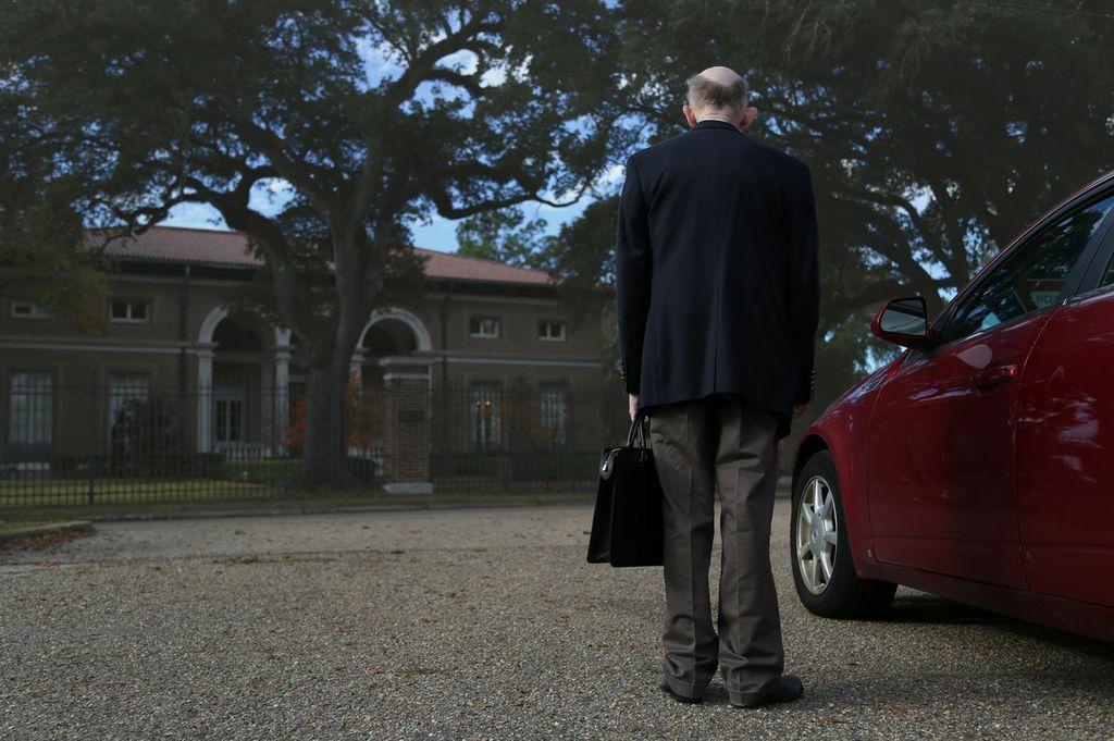 An Endearing Portrait of the Art-Forger Who Fooled Over 40 Museums