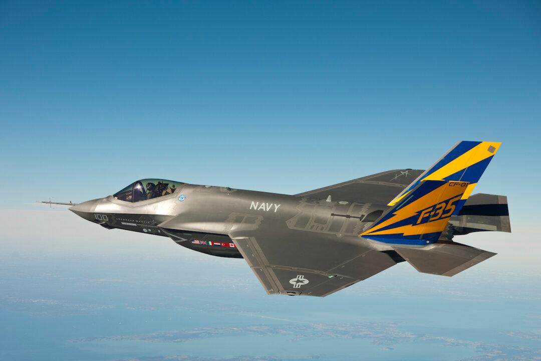 Australia Buys 58 High Tech Fighter Jets