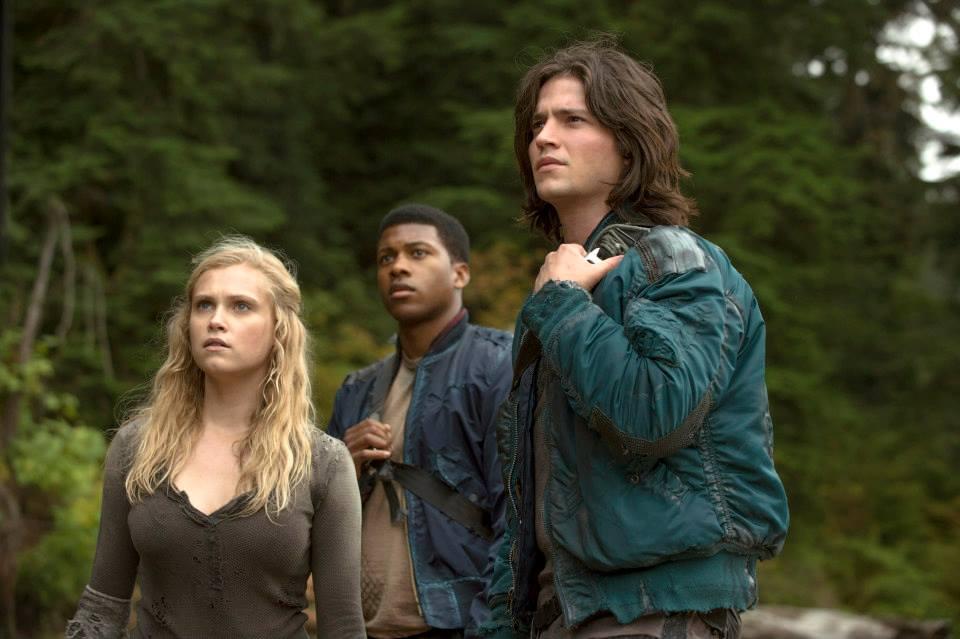 The 100 Season 1 Spoilers: Wells Dies in Episode 3, ‘Earth Kills’? (+Trailer)