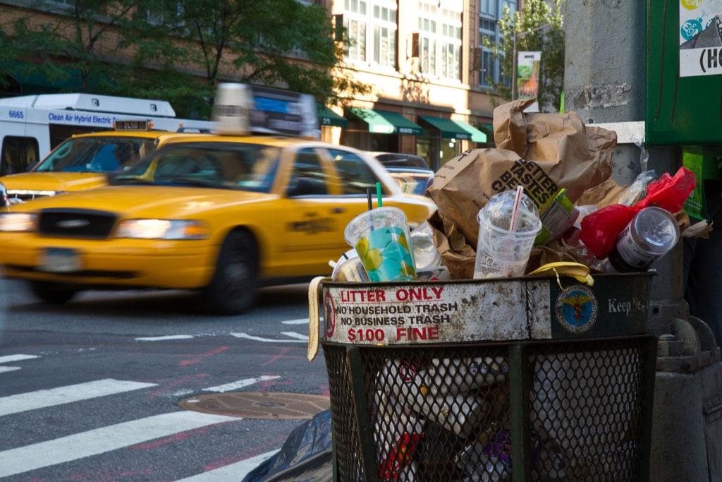 NYC to Ease Punishment for Littering and Public Urination