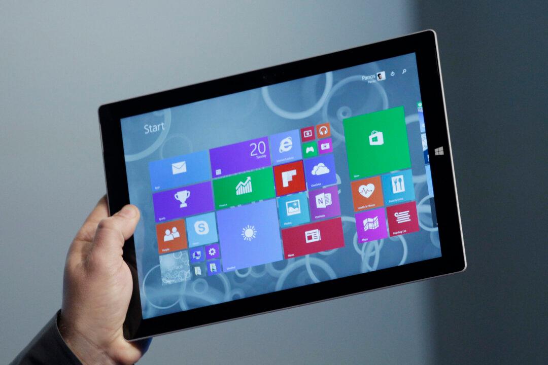 Microsoft Surface Pro Trending Well Against Apple’s MacBook Air