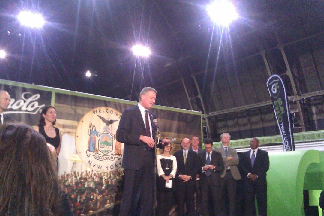 NYC Mayor Celebrates Italian Roots at Gran Fondo Expo