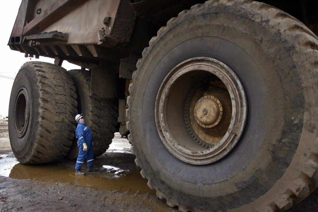 ‘Oilpatch Marriages’ Taking a Toll on Families, Says Relationship Expert