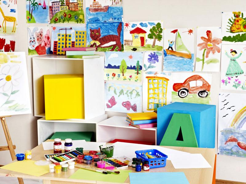 Kids Learn Less in Classrooms With Too Many Decorations