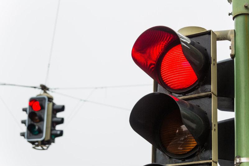 Don’t Stop for Red Traffic Lights, Use Green-Wave Technology