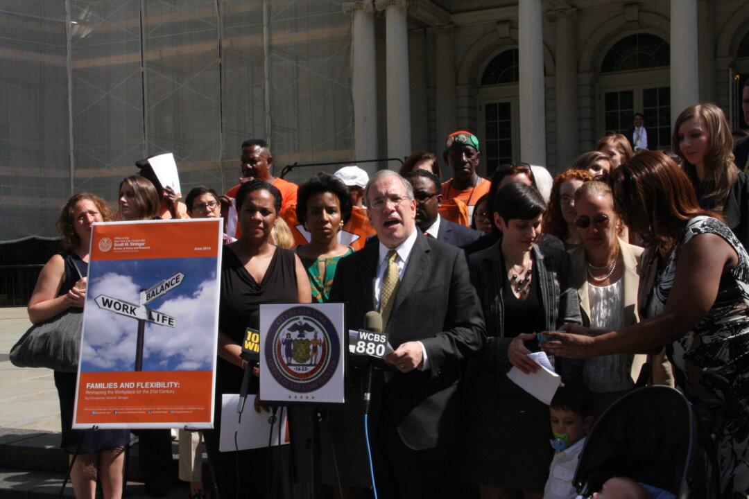 Comptroller Stringer Calls for Flexible Work Hours