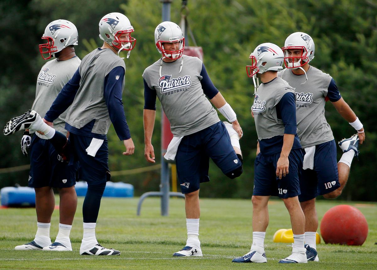 Tom Brady Wishes Ryan Mallett Luck in First NFL Start on Facebook