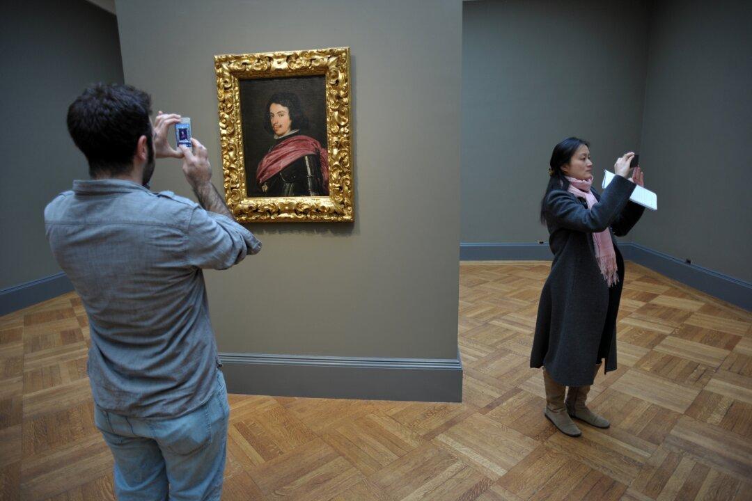 Improve Your Museum Memories: Put Away the Camera