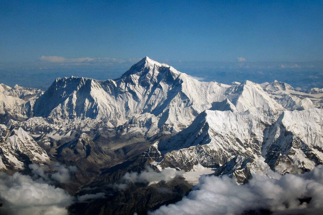 Eye-Witness: Death and Despair in the Aftermath of Everest’s Deadly Avalanche