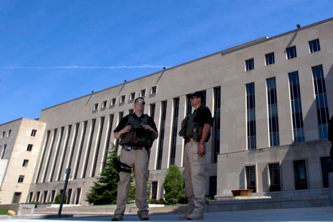 Minnesota Man Faces Terror Charge for Allegedly Joining ISIS