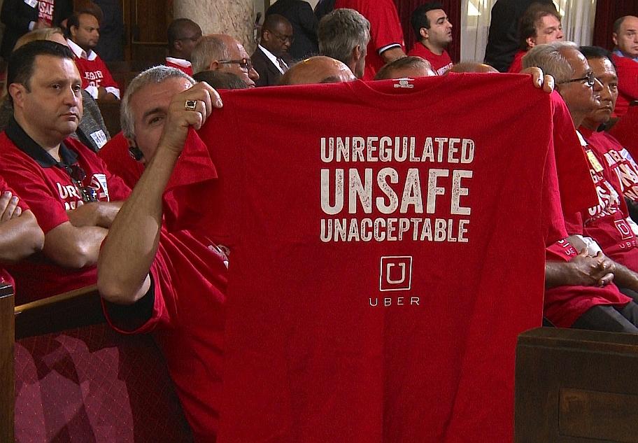 LA Taxi Drivers Protest Uber, Other Ride-Sharing Apps