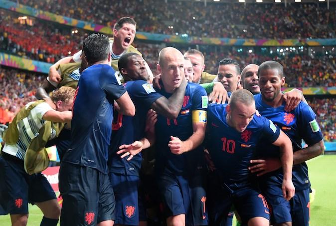 Spain vs Netherlands Highlights, Results: Robin Van Persie, Stephen de Vrij, Arjen Robben Score in Netherlands Rout of Spain (+Video)