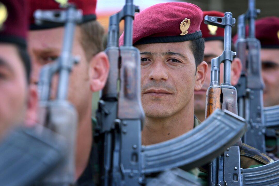 Iraq State Fails, Islamic Rebels Parade in Victory, US Soldier Disscusses Returning