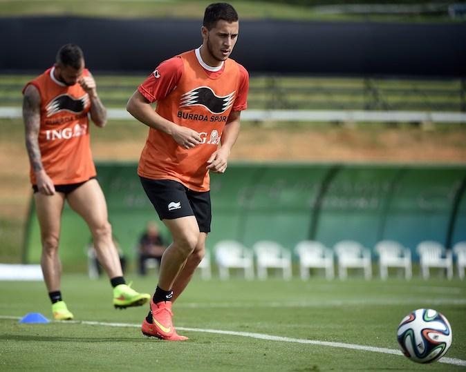 Eden Hazard Transfer News: Belgium Winger Unlikely to Leave Chelsea