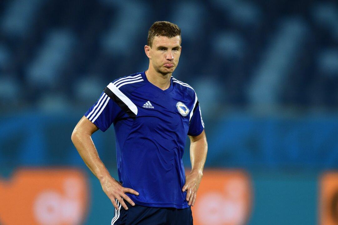 Edin Dzeko Transfer News: Bosnian Striker to Stay at Manchester City