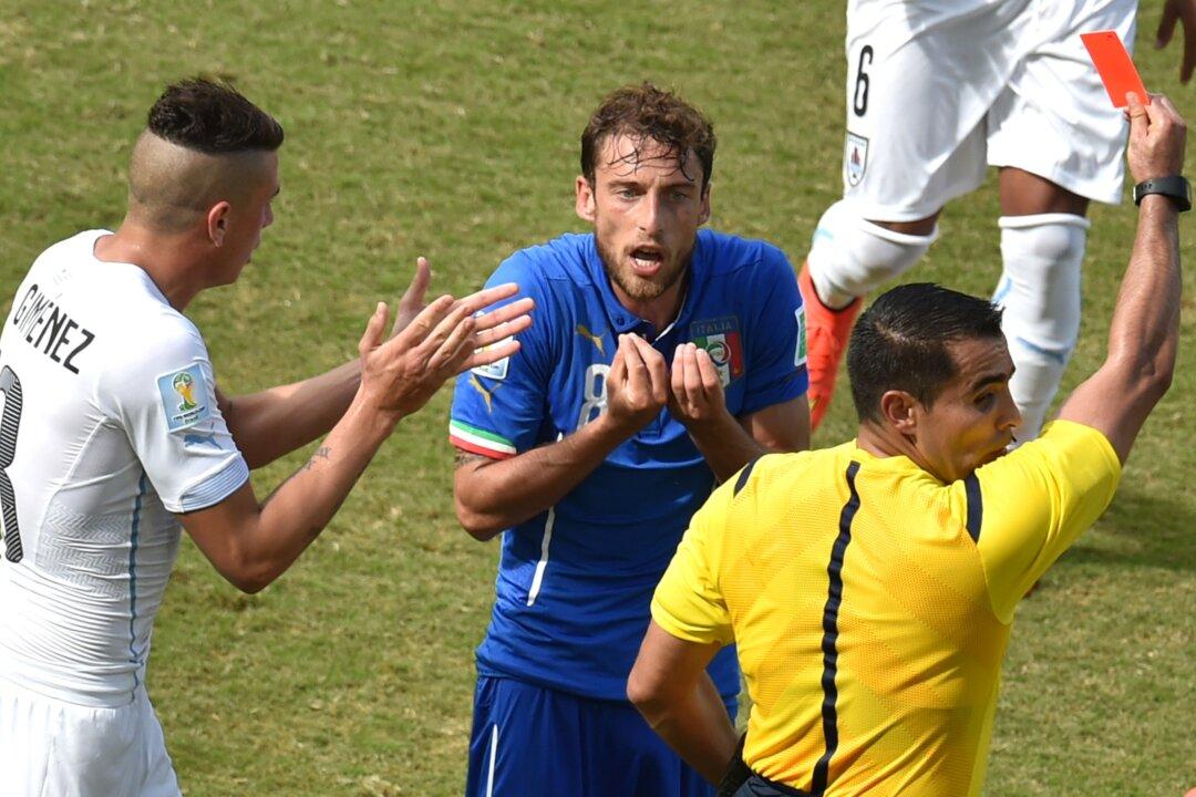How Do You Get a Yellow or Red Card in Soccer? FIFA Rules for Football Fouls, Misconducts
