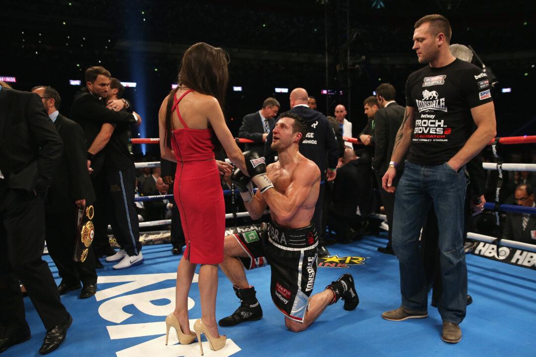 Carl Froch Girlfriend Rachael Cordingly: Star Boxer Proposes to Girlfriend After Win