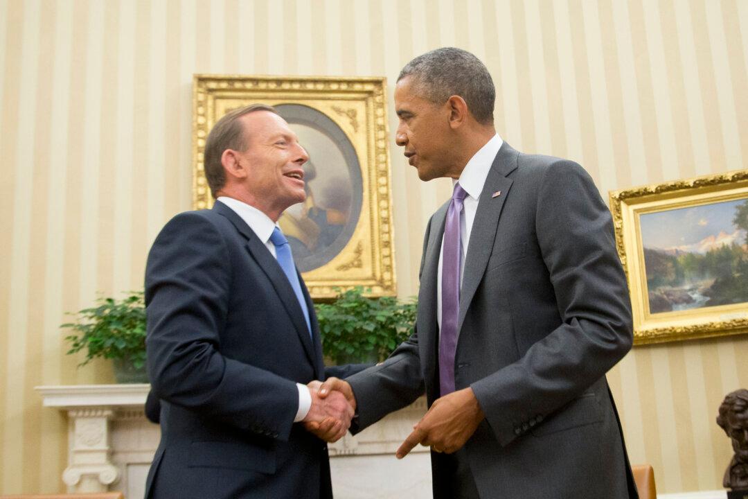 Abbott Deploys 600 Australians to Middle East