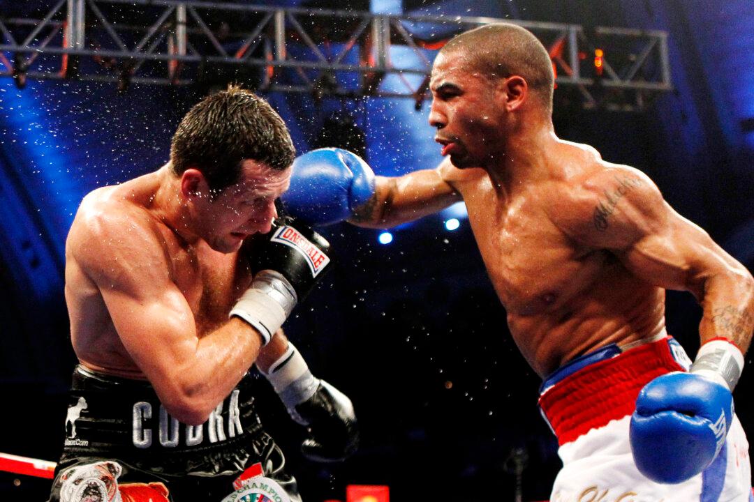 Carl Froch Next Fight: James DeGale, Julio Cesar Chavez, or Someone Else to be Next Opponent?