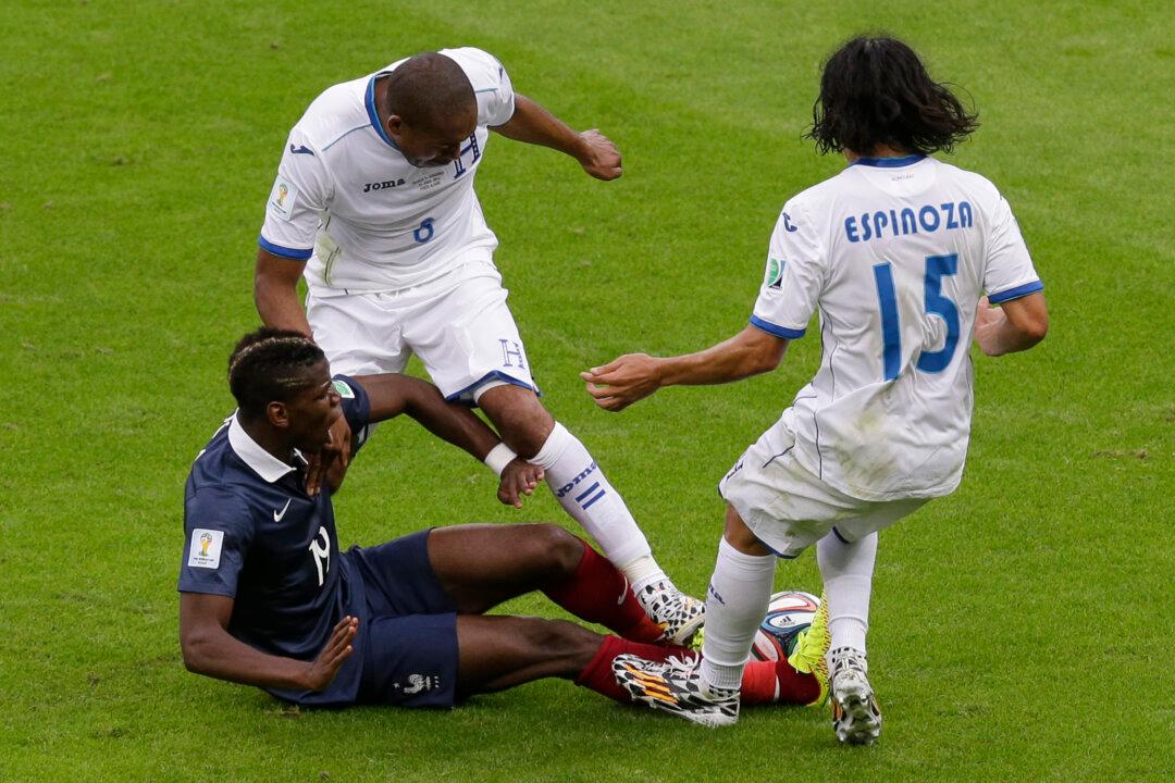 Wilson Palacios Gets Red Card in Honduras vs France World Cup Game After Two Yellow Cards