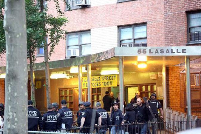 Police Raid West Harlem Projects in Largest Gang Bust