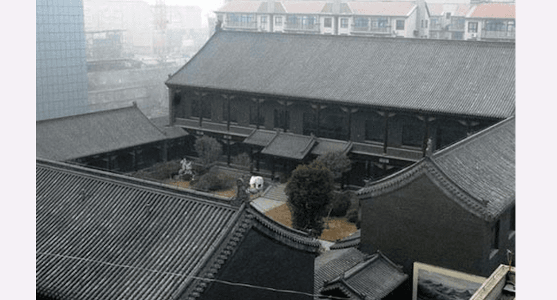 Chinese Officials Dump Real Estate to Avoid Attention