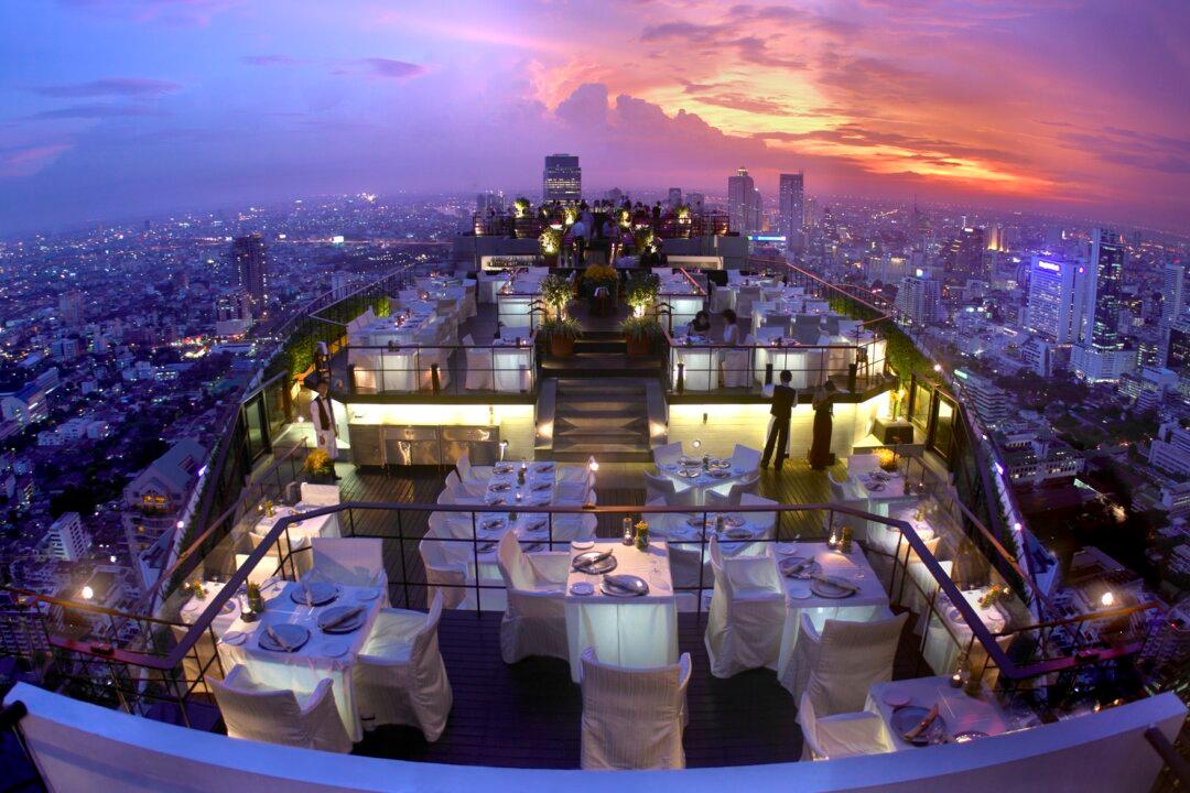 10 Unique Restaurants With a Spectacular View