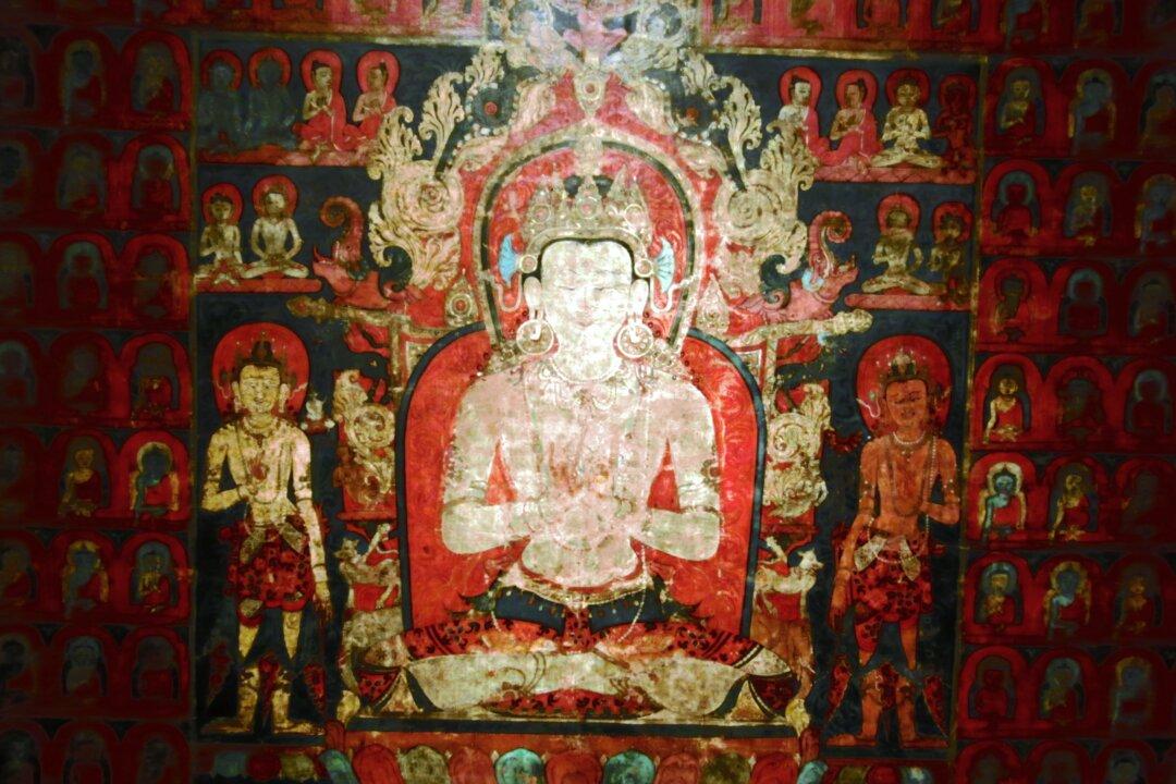 Mandala Exhibition Reflects Sacred Worlds