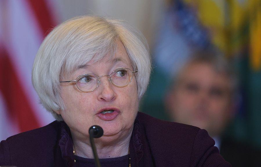 Inflation Heating Up, Fed Should Raise Interest Rates Soon