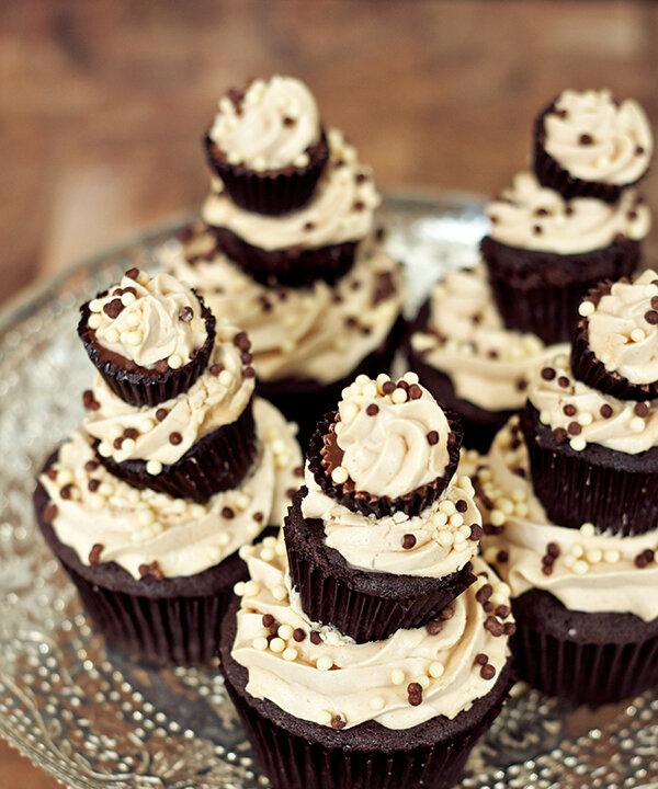 Recipe: Triple Decker Chocolate Peanut Butter Cupcakes
