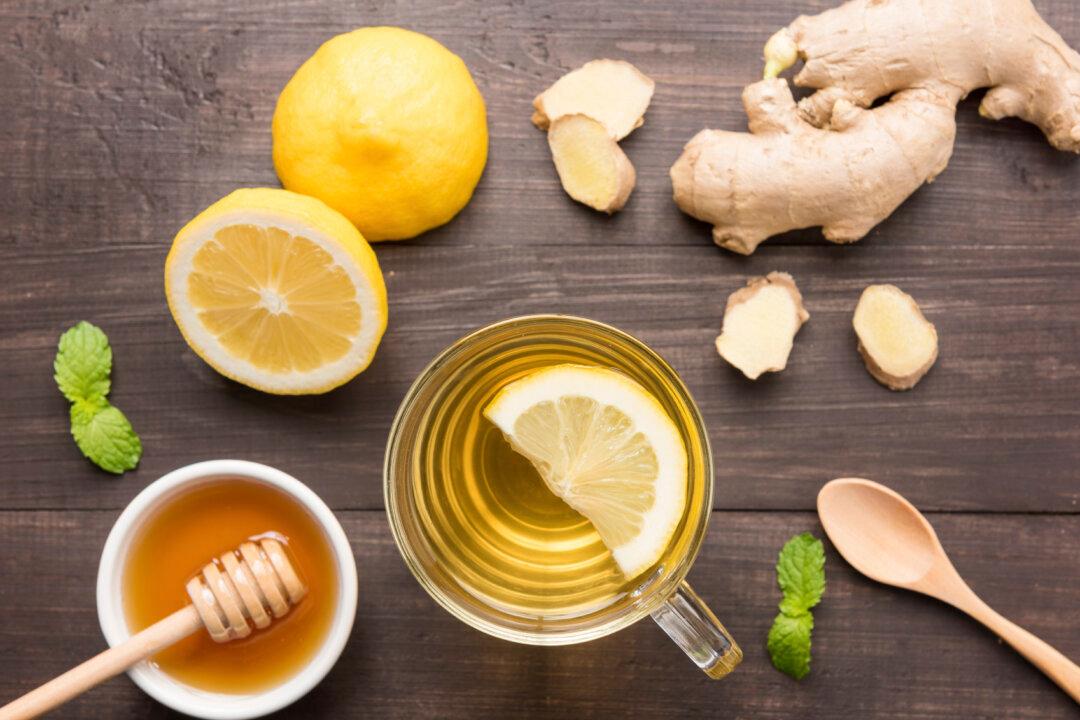 Cold-Warding Honey Ginger Tea (Recipe)