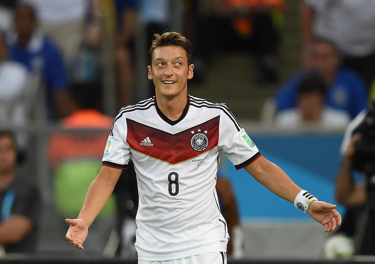 Özil Donates $600,000 Brazil World Cup Winnings to Gaza? Nope, Report is a Fake; Germany, Arsenal Midfielder Giving Earnings for Brazilian Children’s Surgeries Instead