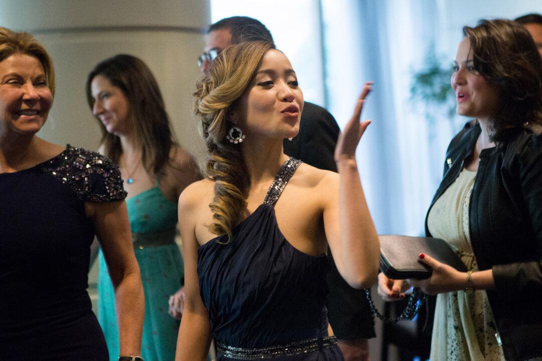 Michelle Phan Net Worth, Boyfriend: How Much Does ‘Rice Bunny’ Make, and Who is She Dating? (+Instagram Photos)