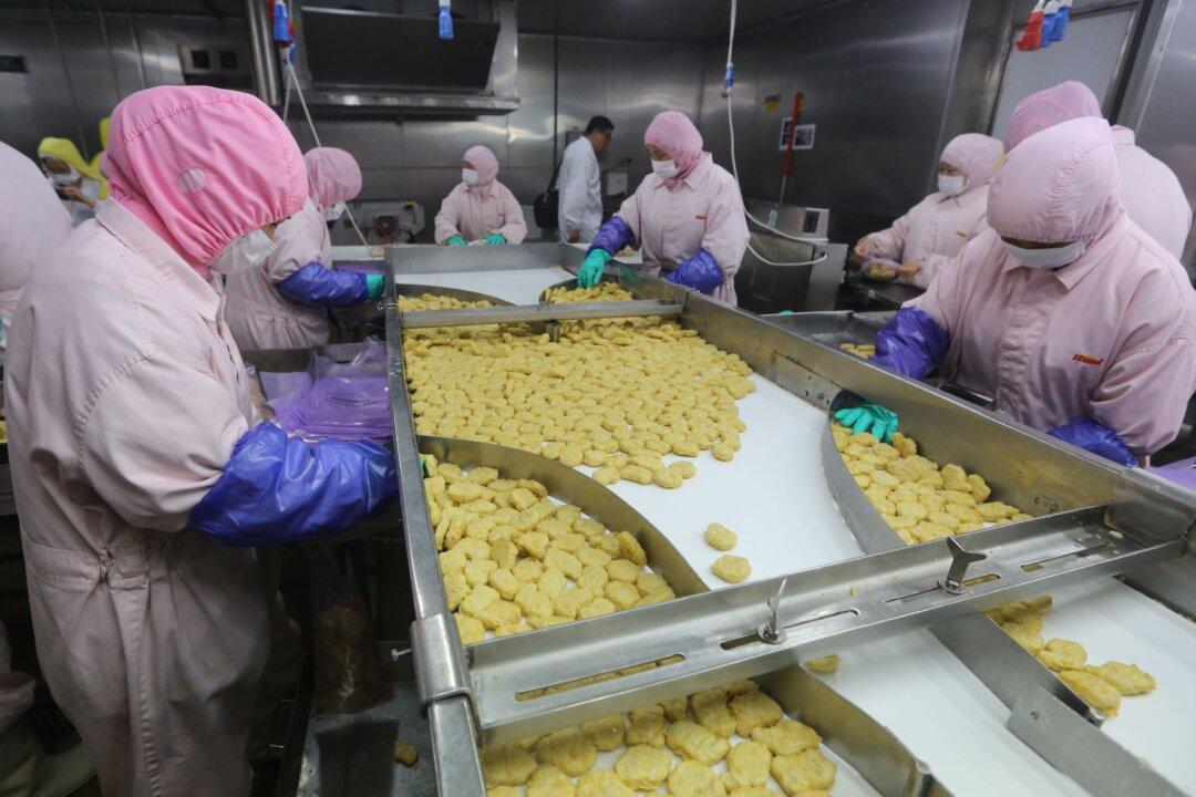 American Restaurants in China Supplied With Rotten Meat