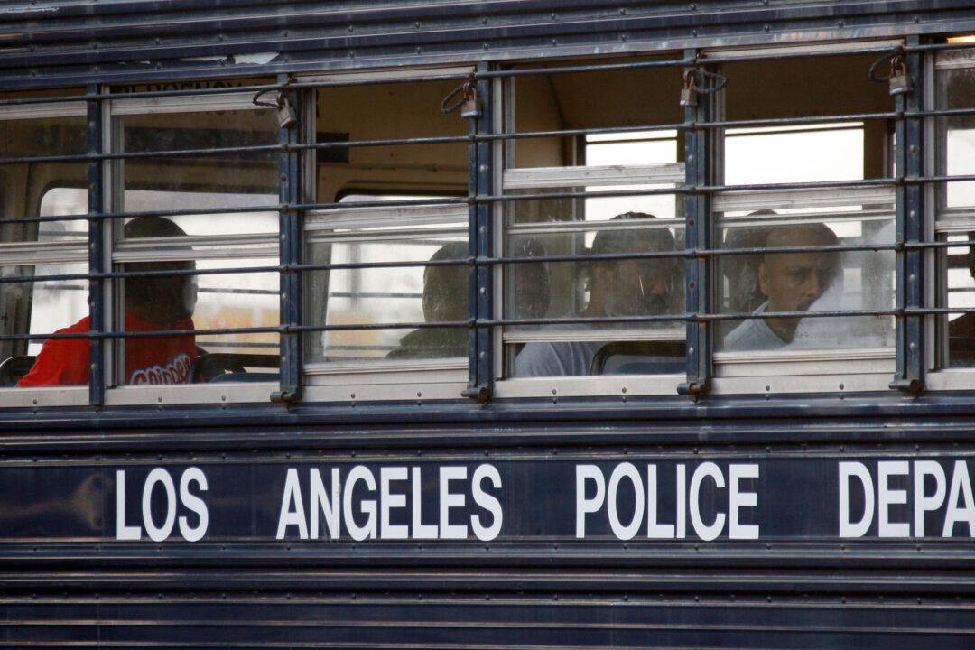 Law Enforcement Comes Together to Learn About Dealing With Gang Crime