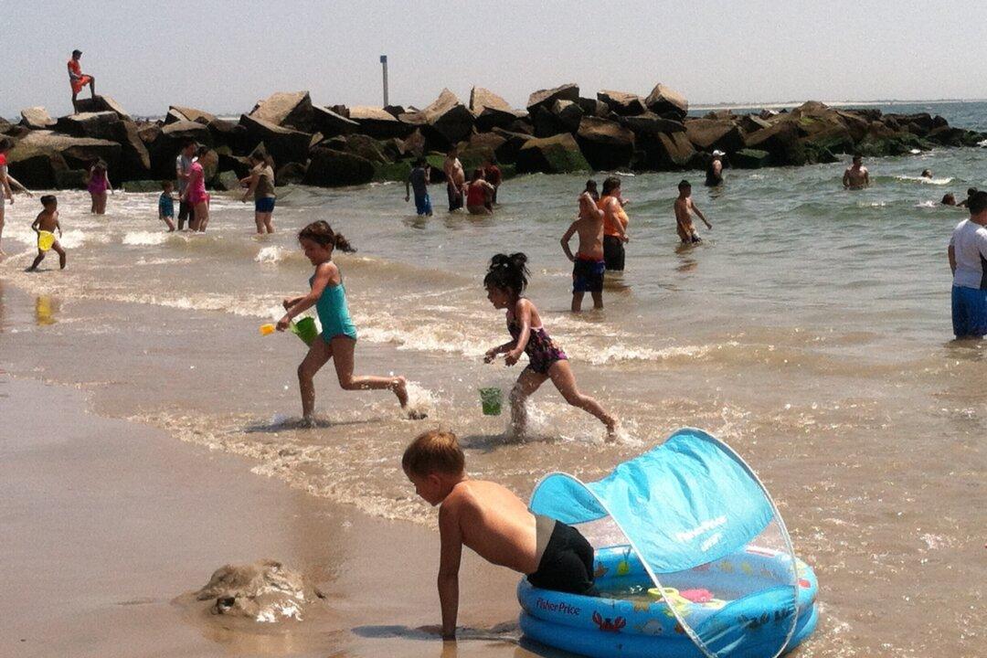 After 10-Year-Old Girl Drowns, Calls for Mandatory Water Safety Education