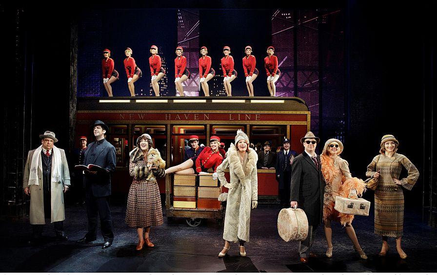 Theater Review: ‘Bullets Over Broadway’