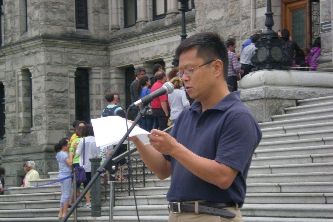 Canadian Seeks Sister’s Release and End to Persecution