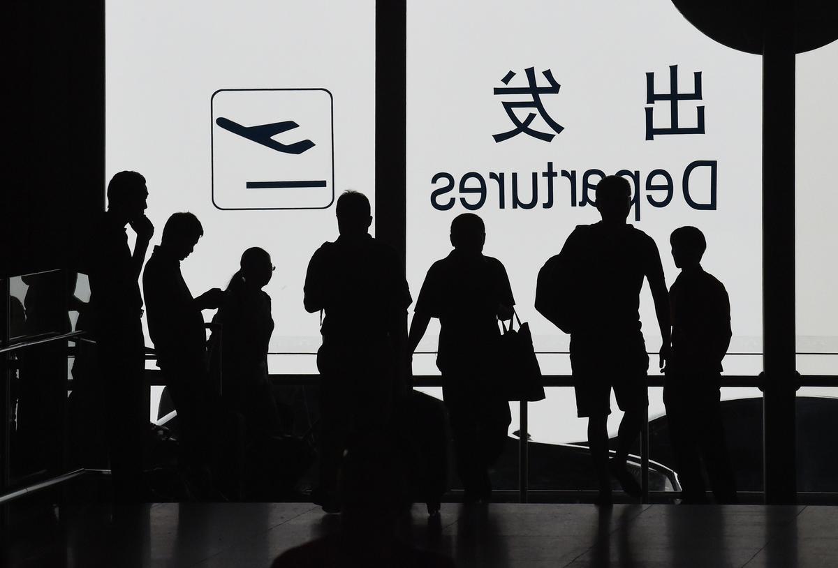 Netizens Arrested for Spreading Rumors of Runaway Chinese General