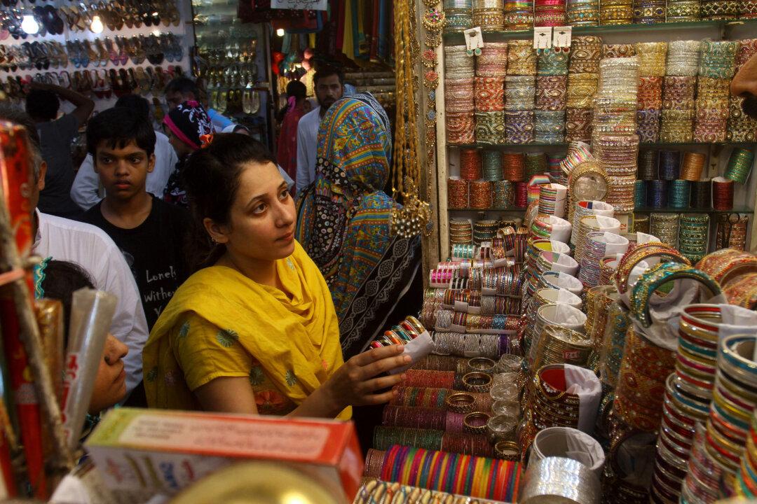 Eid Al-Fitr 2014: Date for This Year Announced After Shawwal New Moon Sighting