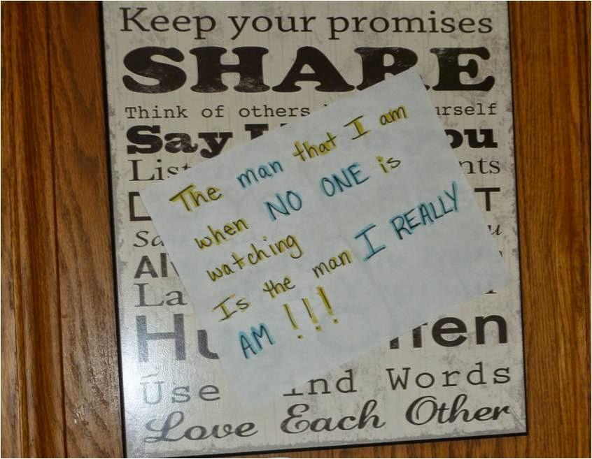 Duggars 19 and Counting: Family Puts up Inspirational Signs From Hobby Lobby to Hang Around House
