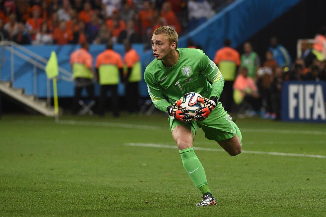 Tim Krul for Jasper Cillessen in Penalty Shootout? Nope, Netherlands Coach Louis van Gaal Used All Substitutes Against Argentina in World Cup 2014 Semi-Final